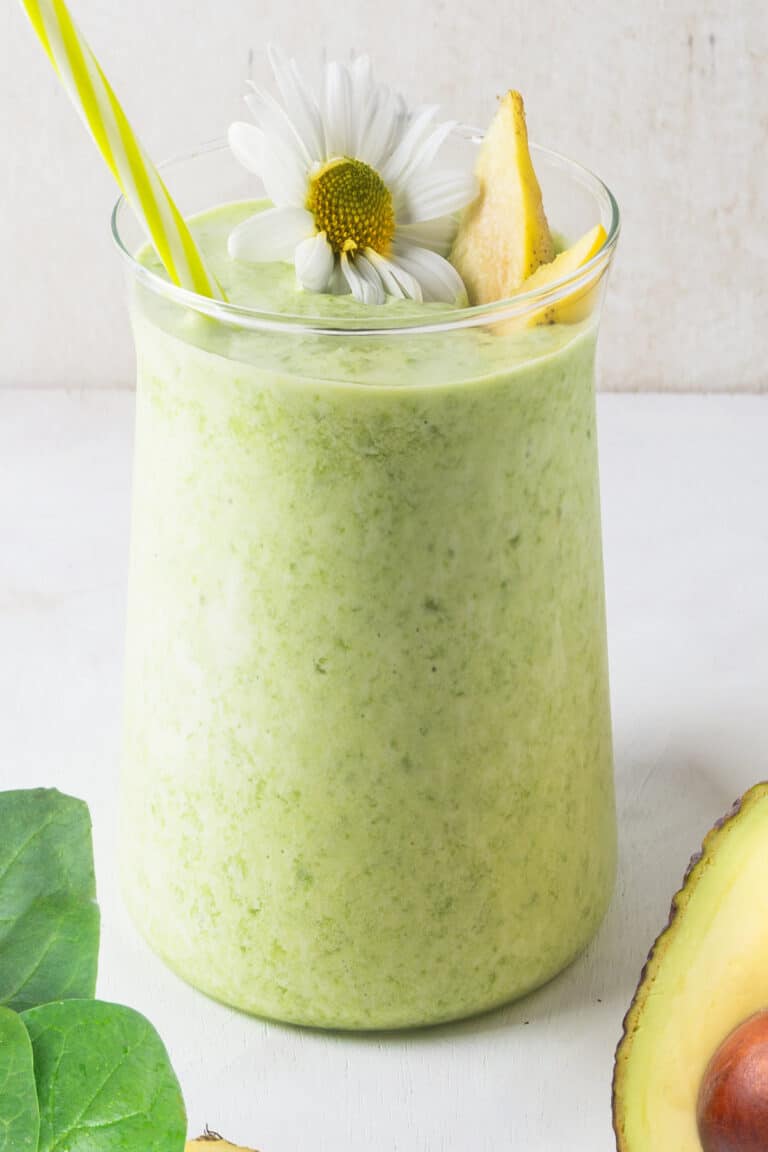 Cholesterol Lowering Spincach Mango Smoothie