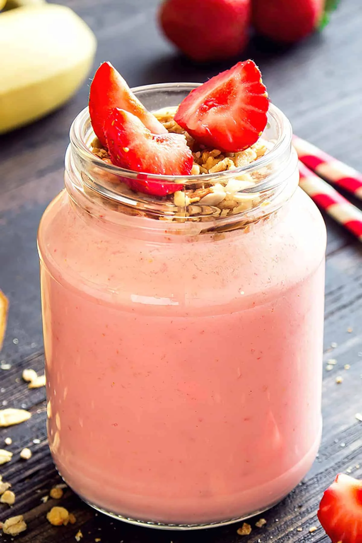 Vitamix Frozen Strawberry Banana Oat Smoothie