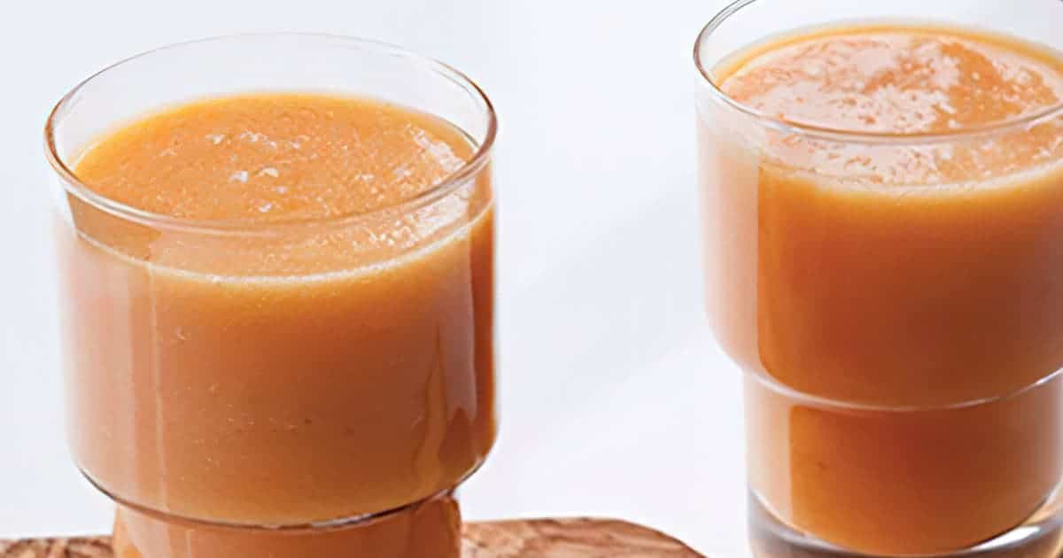 Juicing with a Ninja Blender {grapefruit-apple-carrot juice}